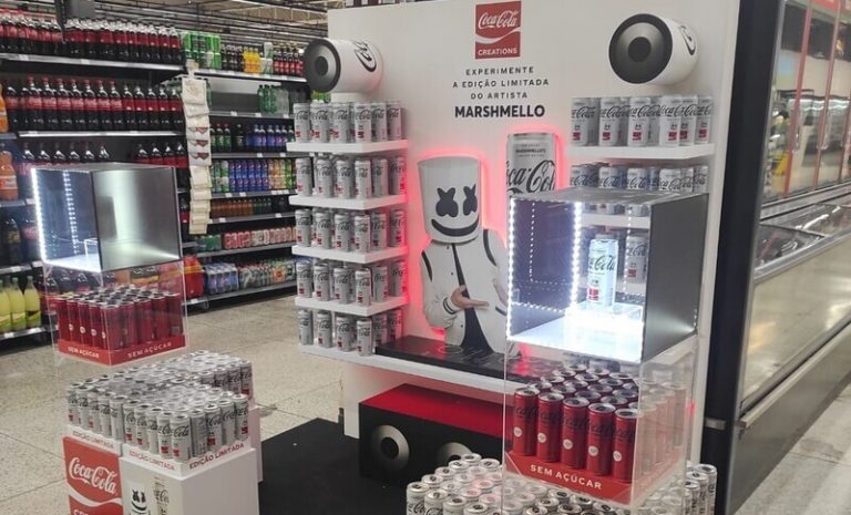 Cenografia imersiva ativa Coca-Cola Marshmello