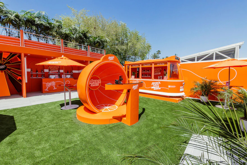 As principais ativações de marca no Coachella Aperol Spritz Piazza 