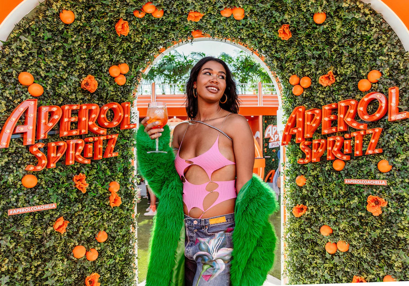 As principais ativações de marca no Coachella Aperol Spritz Piazza 