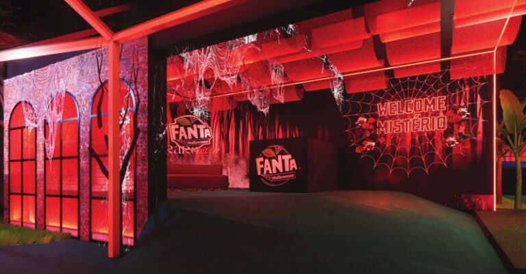 Coca-Cola FEMSA promoveu experiência temática do Halloween