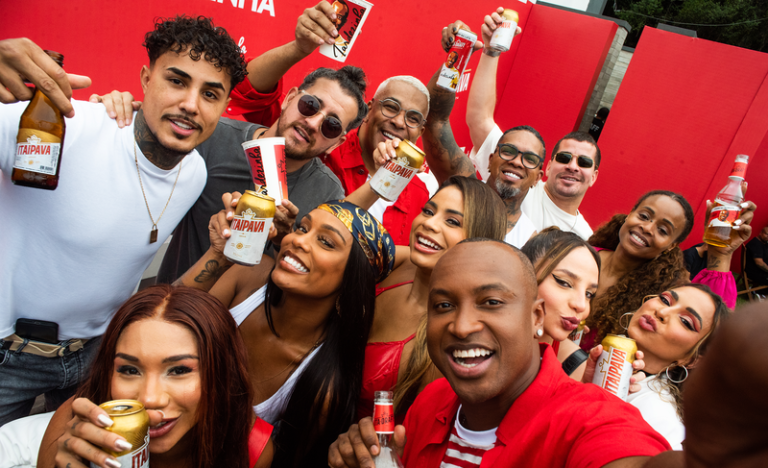 Itaipava faz festa de aquecimento do Tardezinha em SP