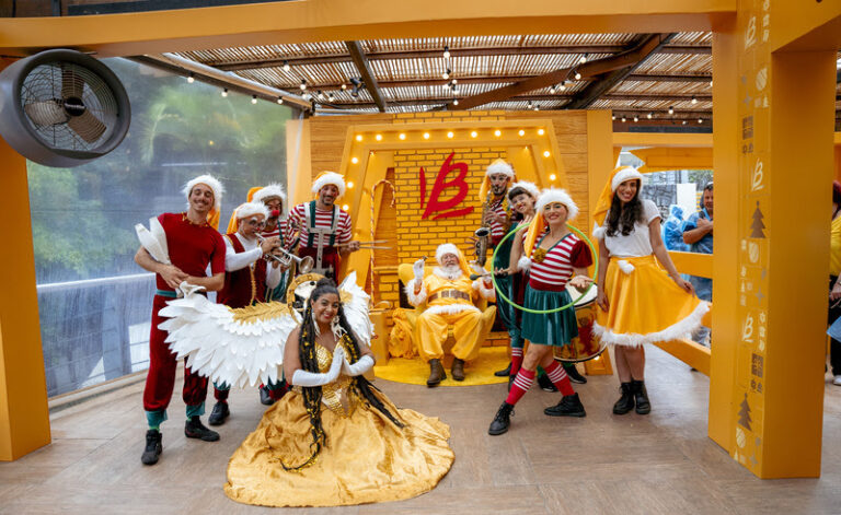 Ação natalina da Bauducco leva Papai Noel ao Pão de Açúcar