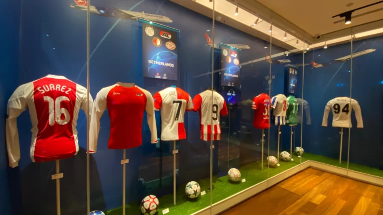 Turkish Airlines realiza exposição da UEFA Champions League