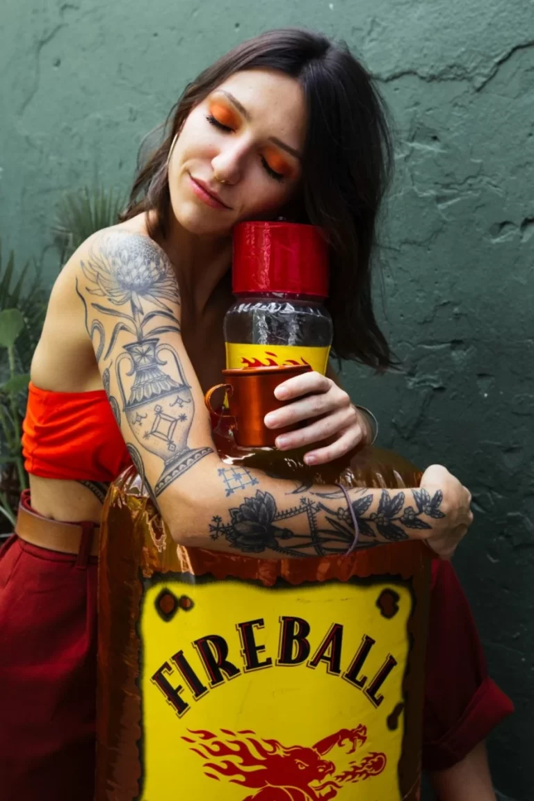 Tattoo para o Anti Valentine’s Day: entenda a ação de Fireball