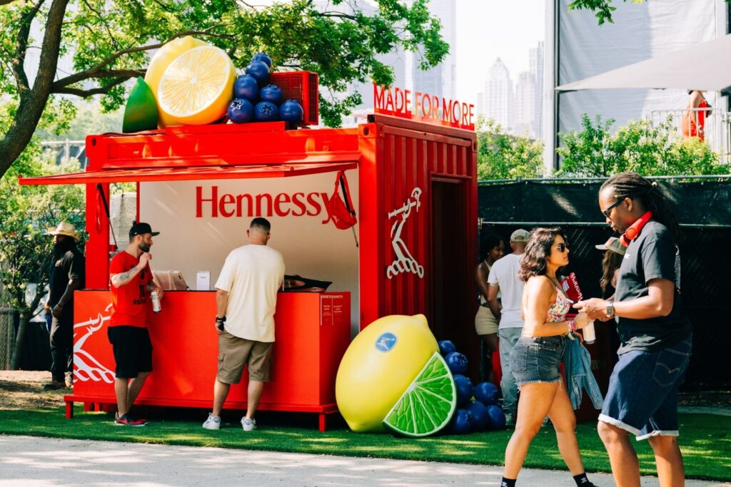 A Hennessy realizou sua primeira ativação de marca no Lollapalooza deste ano com o Hennessy Highline.