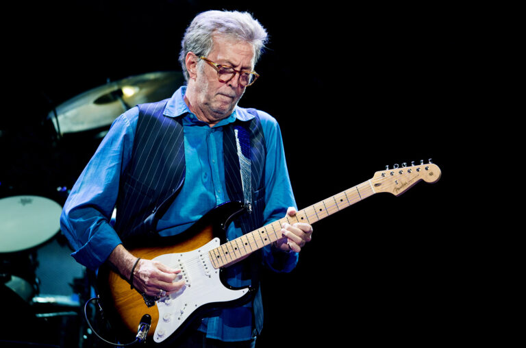 Eisenbahn faz o público se transformar em uma estrela do rock na turnê de Eric Clapton no Brasil 