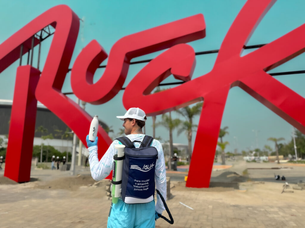 O Rock in Rio está de volta e, junto com ele, a Iguá, concessionária de água e esgoto, se prepara para mais uma edição de muita música e diversão. A empresa, que já abastece 19 bairros da Zona Oeste do Rio, estenderá seus serviços para a Cidade do Rock, garantindo a hidratação de milhares de pessoas durante o festival, com pontos de distribuição de água e vaporizadores refrescantes.