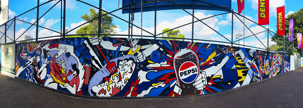 A Pepsi apresentou sua nova identidade de marca no Sri Lanka por meio da campanha “Pepsi Street Kala”, em homenagem aos seus 125 anos de história. A iniciativa apresenta 17 murais em todo o país, utilizando a arte pública para tornar a cultura e a criatividade mais acessíveis. É a primeira vez que a Pepsi apresenta sua nova identidade globalmente por meio da arte urbana.