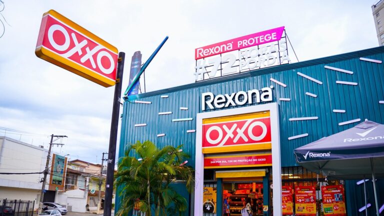 OXXO e Rexona fazem transformação visual em loja emblemática de Guarulhos