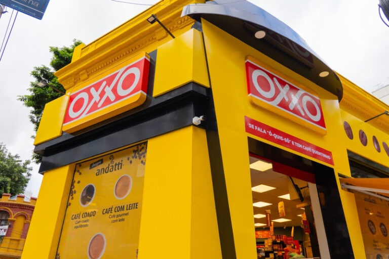 OXXO lança marca de café andatti e inaugura loja temática em SP