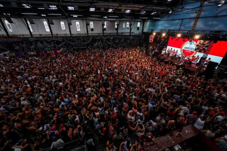 Com patrocínio da Amstel, Acadêmicos do Baixo Augusta inicia ensaios para o Carnaval 2025