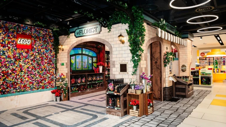 Lego inaugura floricultura "Le Florist" em flagship store de Londres