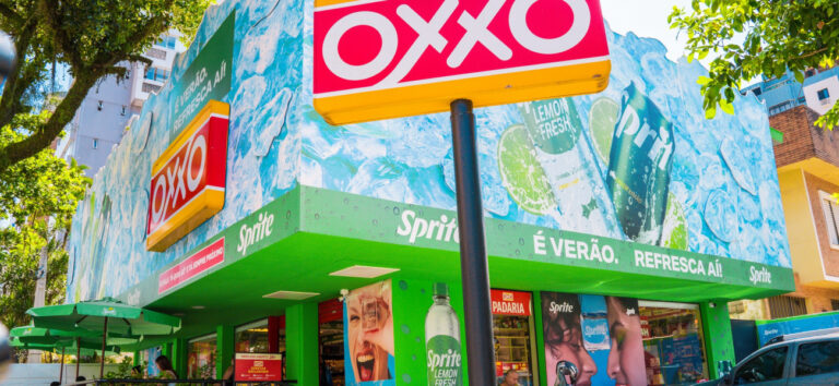 OXXO e Sprite abrem loja emblemática em Santos e 15 unidades experiências na Baixada Santista