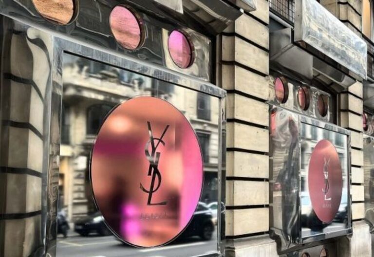 Yves Saint Laurent Beauty inaugura pop-up imersiva em Paris