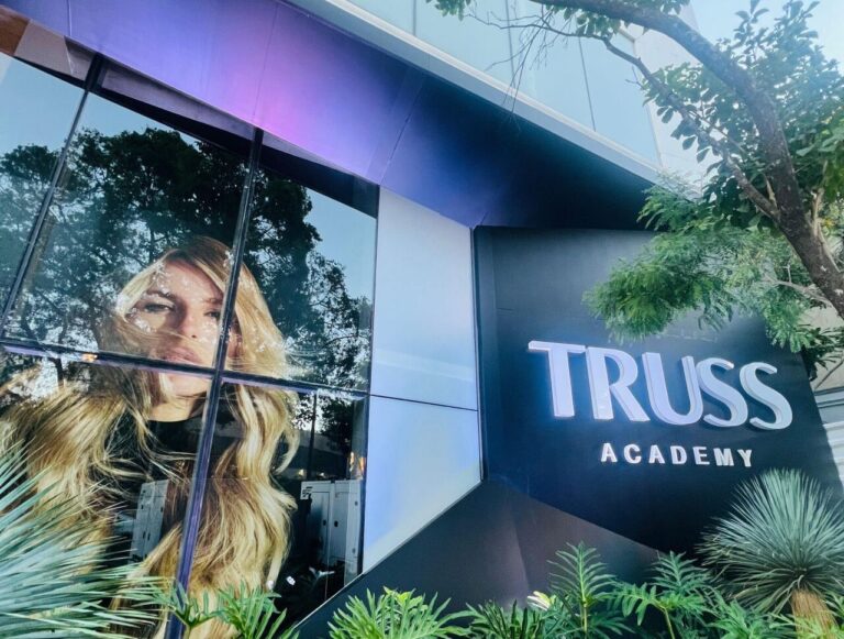 TRUSS Professional inaugura TRUSS Academy no Brasil e investe na formação de cabeleireiros