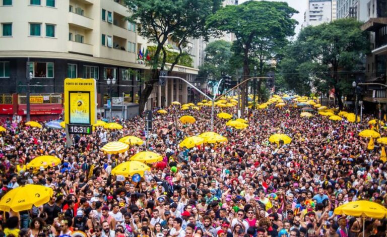 Marcas no Carnaval de São Paulo: ativações geram elogios e críticas entre foliões