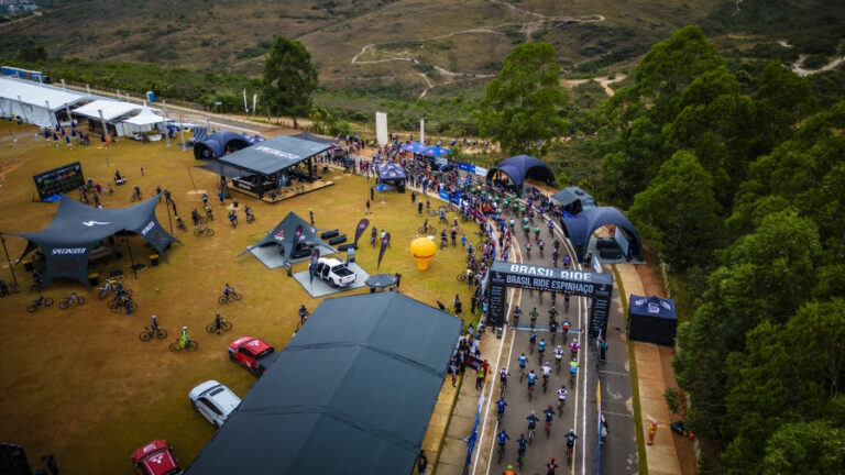 Mitsubishi Motors celebra estilo de vida outdoor na prova de mountain bike Brasil Ride Espinhaço