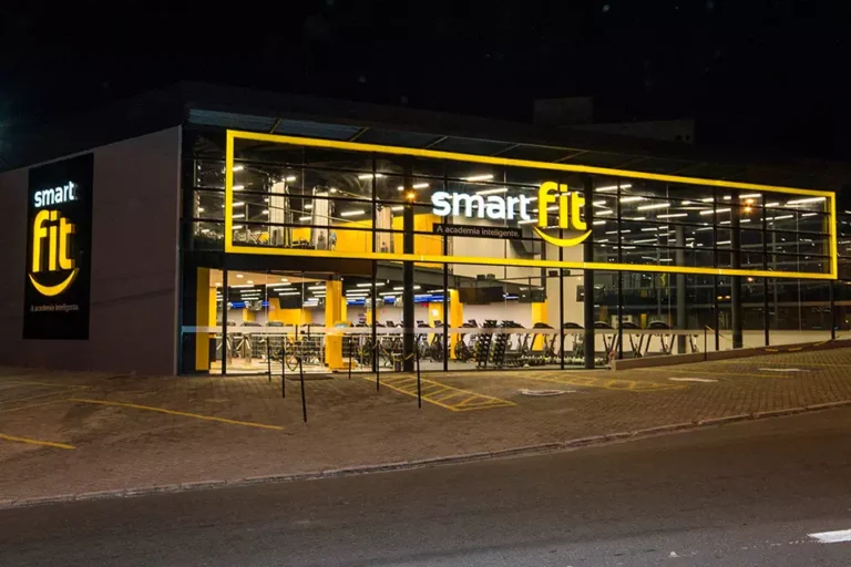 Smart Fit impulsiona bem-estar e cultura com presença em diversos eventos