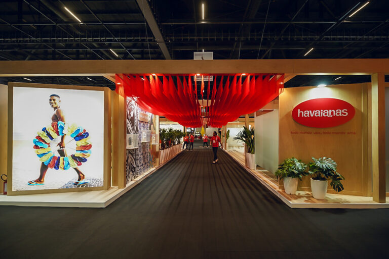Havaianas marca presença na BFSHOW 2025 e reforça estratégia no setor calçadista Havaianas marca presença na BFSHOW 2025 e reforça estratégia no setor calçadista