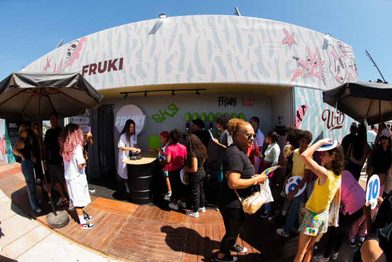 Fruki permite ao público criar sabores de refrigerantes com ativação Fruki Lab