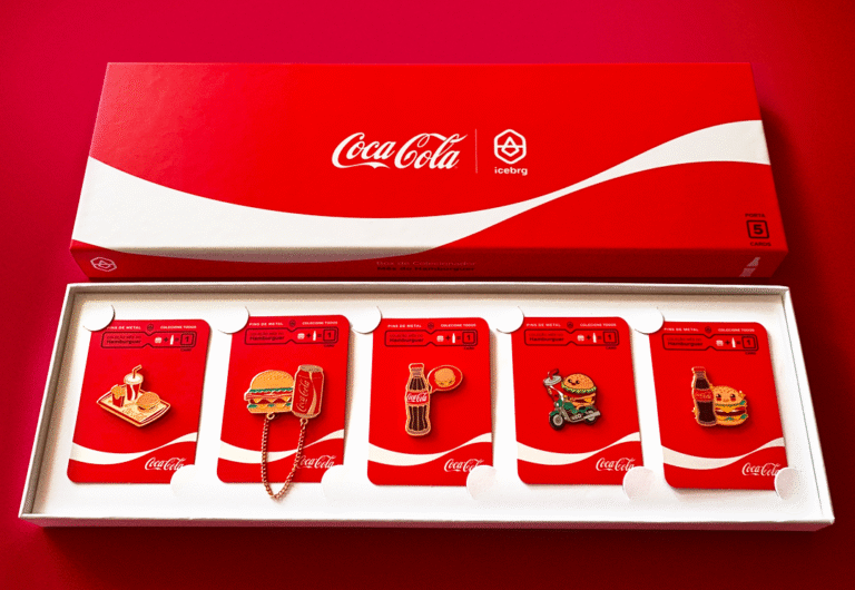 Patties e Coca-Cola FEMSA Brasil lançam coleção exclusiva de pins colecionáveis Patties e Coca-Cola FEMSA Brasil lançam coleção exclusiva de pins colecionáveis