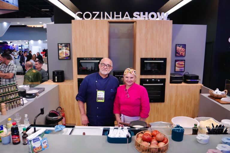 Fischer brilha na Eletrolar Show 2025 com "Cozinha Show" Fischer brilha na Eletrolar Show 2025 com "Cozinha Show"