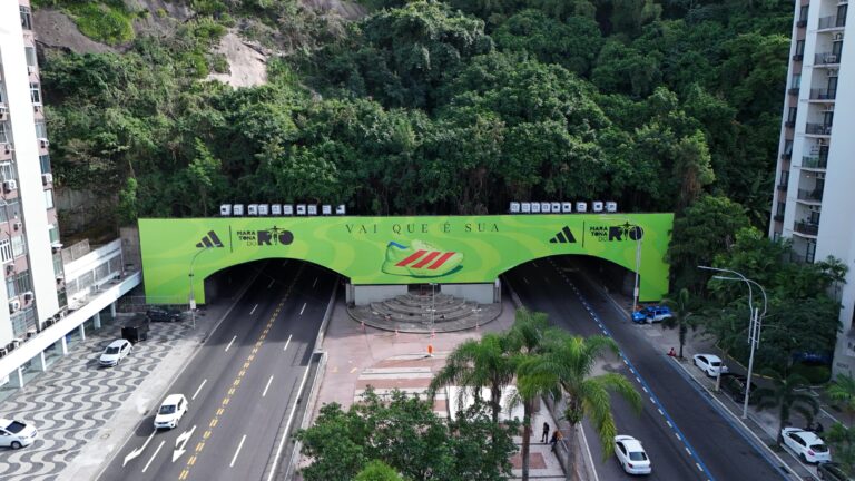 adidas e Dionisio.AG transformam túnel em galeria de arte para a Maratona do Rio