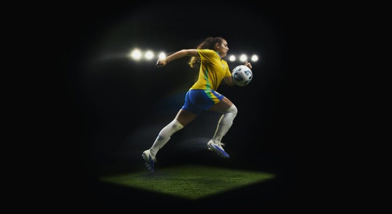 Nike lança “Estação Mete Medo” com experiências imersivas no futebol feminino
