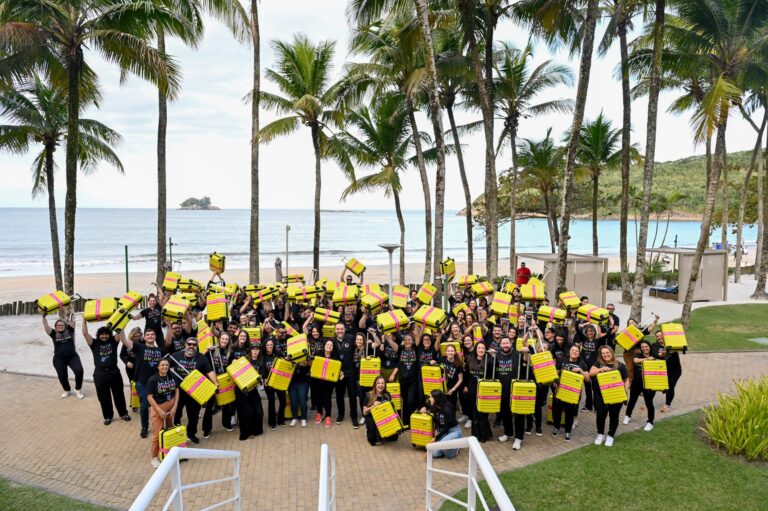 Renase celebra 35 anos com Pit Stop 2025 e anuncia nova fase de expansão