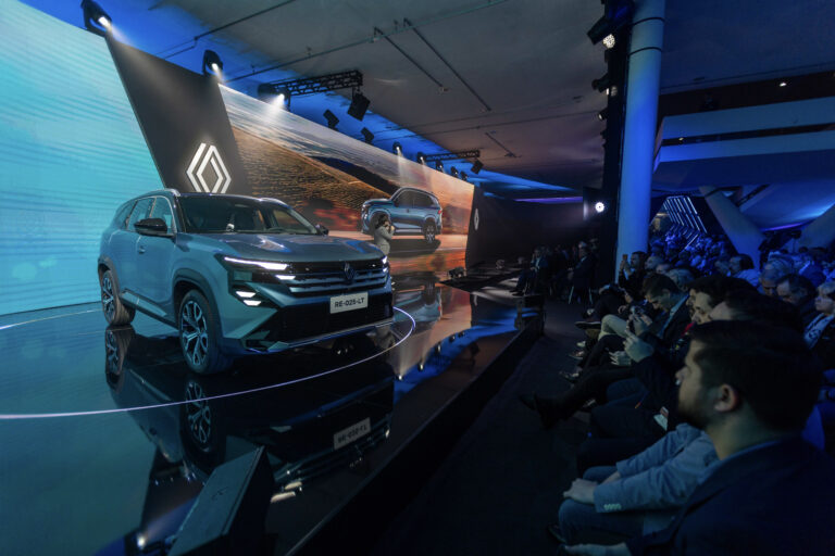 Renault apresenta novo C-SUV Boreal com evento no Ibirapuera em parceria com a Hype