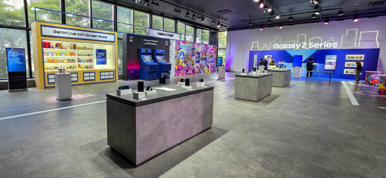 Samsung e BFerraz criam ativação para lançamento de novos dobráveis e smartwatches