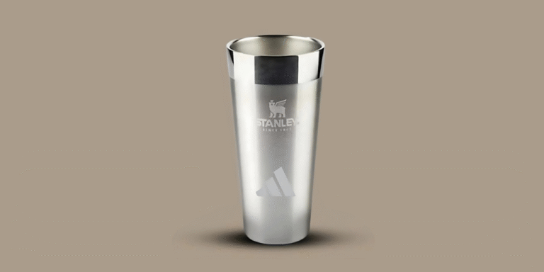adidas lança promoção com copo térmico Stanley personalizado para o Dia dos Pais adidas lança promoção com copo térmico Stanley personalizado para o Dia dos Pais