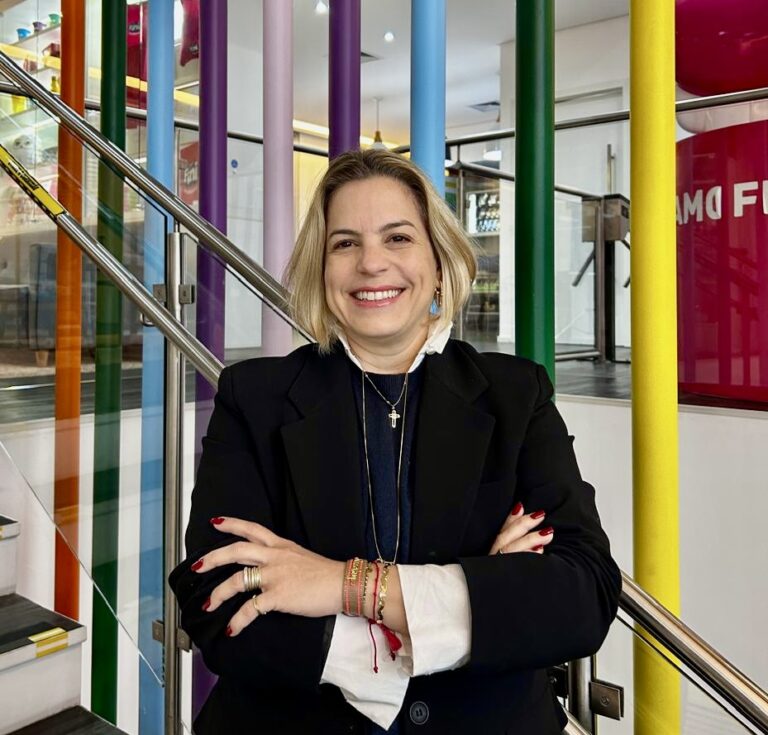 Fini anuncia Camila Couto como nova vice-presidente de Marketing e Trade Marketing Global