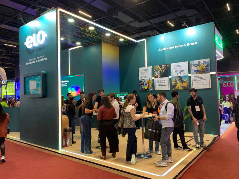 Elo participa do CONARH com estande e ativação imersiva assinados pela Batux Elo participa do CONARH com estande e ativação imersiva assinados pela Batux