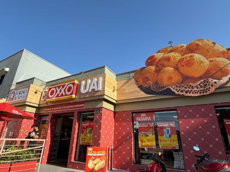 OXXO e Forno de Minas inauguram primeira loja temática voltada ao foodservice