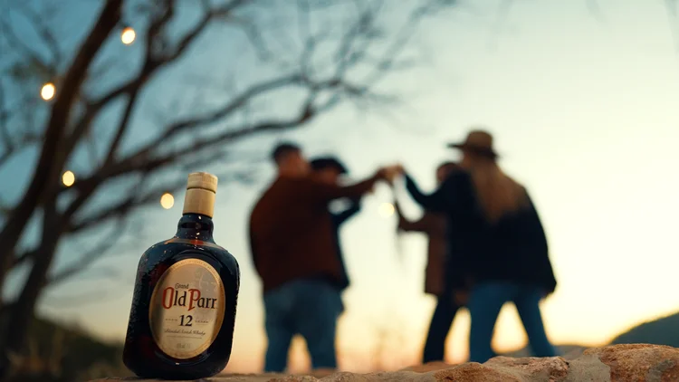 Old Parr 12 anos reforça presença no sertanejo com ativações na Festa do Patrão de Barretos