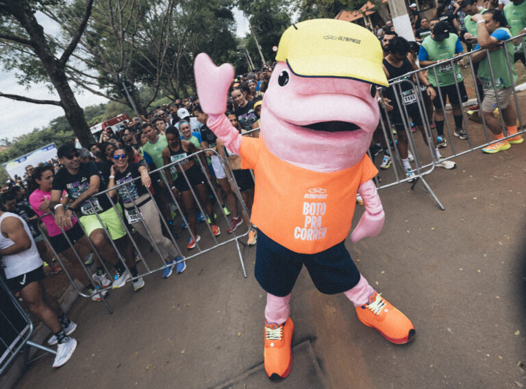 Corrida Renê Jerônimo celebra 50 anos da Olympikus em Fernando de Noronha