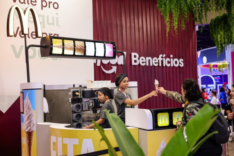 iFood Benefícios surpreende no CONARH 2025 em ativação com McDonald’s