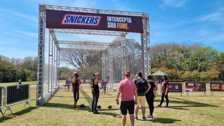 Arena Snickers chega ao Parque Villa-Lobos na semana do jogo da NFL no Brasil Arena Snickers chega ao Parque Villa-Lobos na semana do jogo da NFL no Brasil