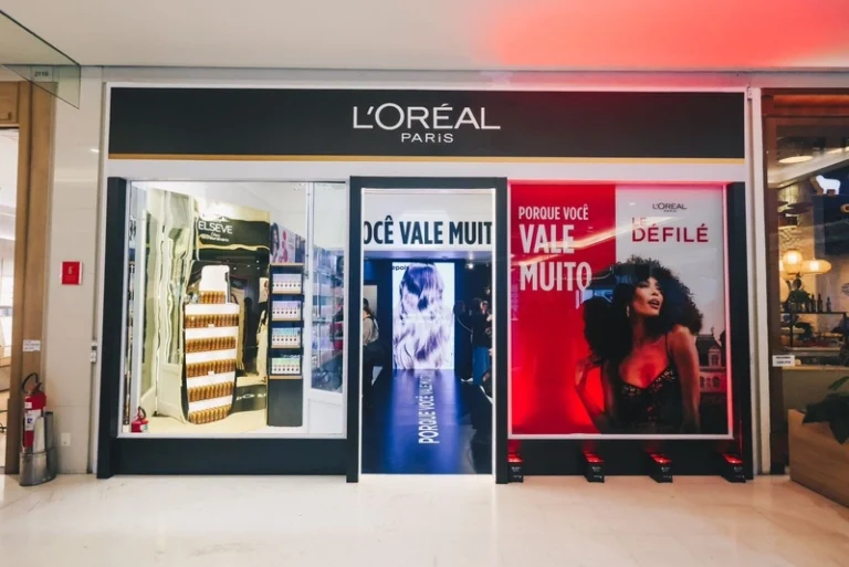 L’Oréal Paris celebra Le Défilé com pop-up e experiências no Shopping Cidade São Paulo