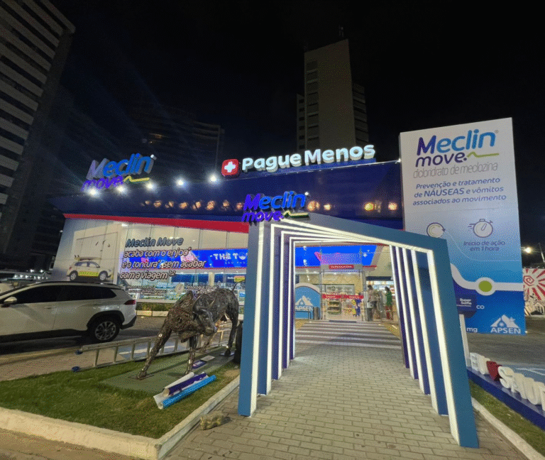 Pague Menos e Apsen lançam campanha de Meclin Move com loja temática em Fortaleza