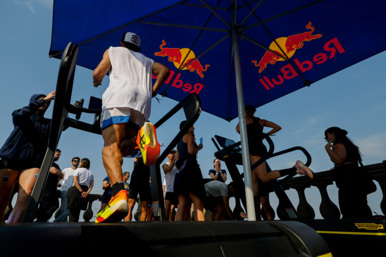Final do Red Bull 24 Horas reúne atletas e creators com presença da Technogym