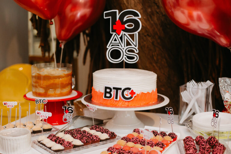 BTO+ celebra 16 anos como referência em Brand Experience no Brasil