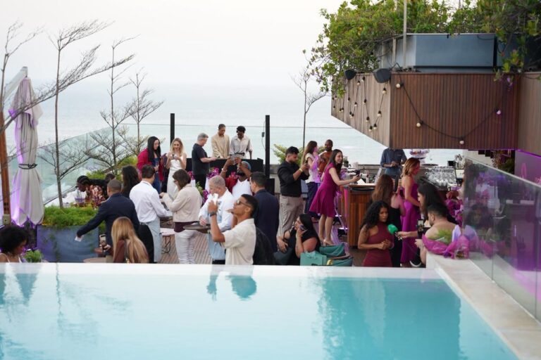 O Boticário apresenta Nativa SPA Orquídea Lumière em evento à beira de Copacabana
