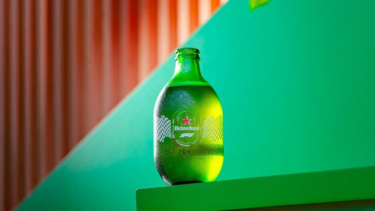 Heineken lança garrafa exclusiva inspirada na F1
