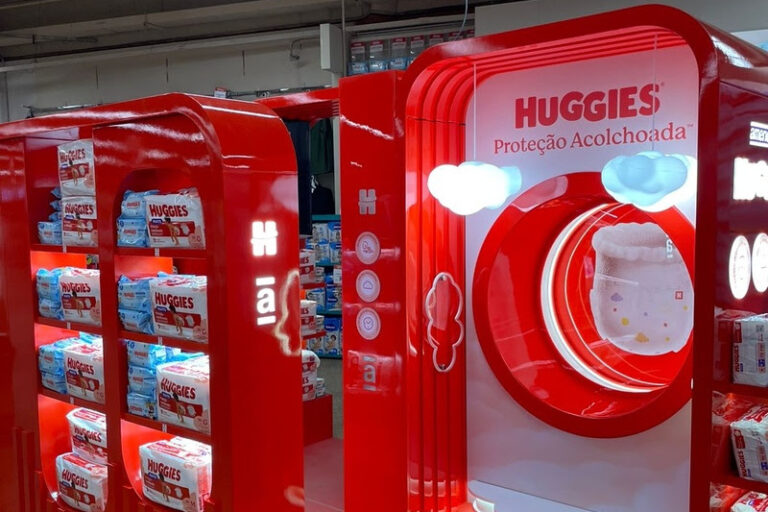 Americanas e Kimberly-Clark lançam espaço Huggies dentro de lojas físicas em SP Americanas e Kimberly-Clark lançam espaço Huggies dentro de lojas físicas em SP