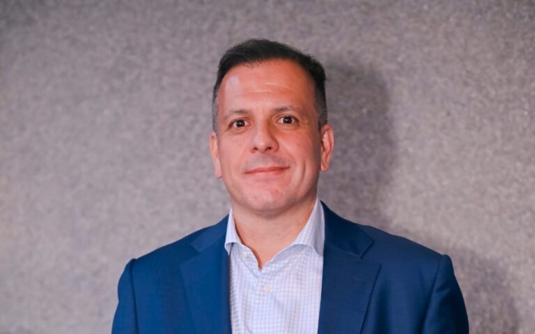 RX anuncia Alexandre Ribeiro como novo Diretor de Vendas no Brasil RX anuncia Alexandre Ribeiro como novo Diretor de Vendas no Brasil