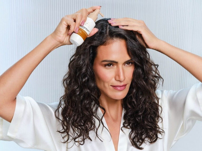 Natura lança ação inédita: fio branco vale sérum Lumina Antissinais