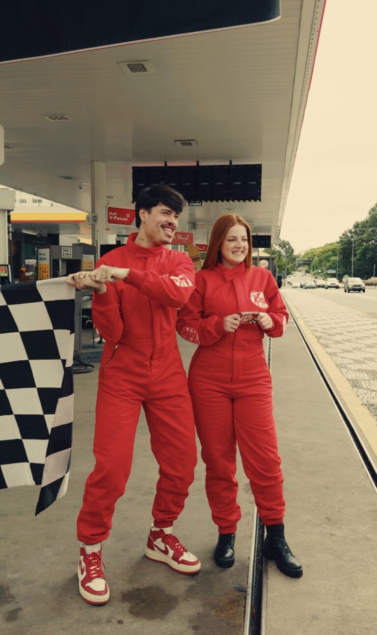 KitKat e Shell Select transformam lojas em pit stops temáticos com ação KitStop