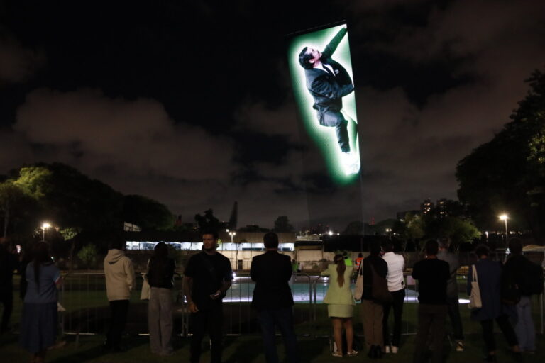 Leapmotor faz espetáculo aéreo inédito no Ibirapuera assinado pela Fibra.ag